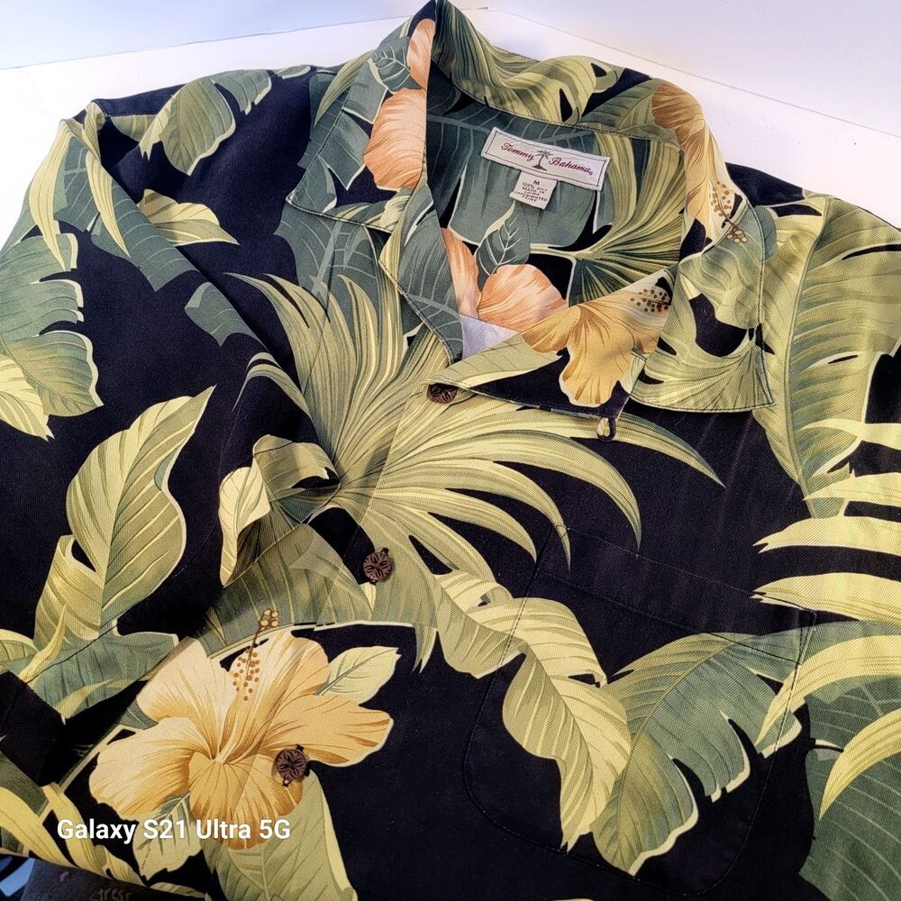 Tommy Bahama Men's 100% Silk Dress Shirt Short Sleeve Black Palm Leaf M Wood Btn